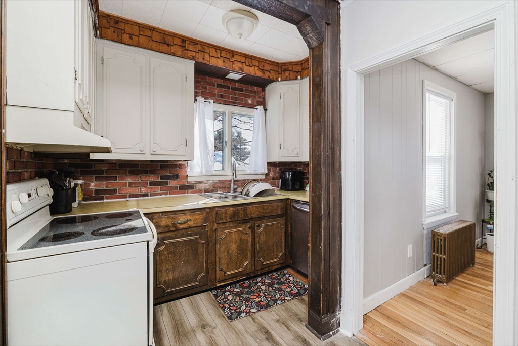 250 Nelson Street Fall River, MA 02721 - Photo 18 of 38