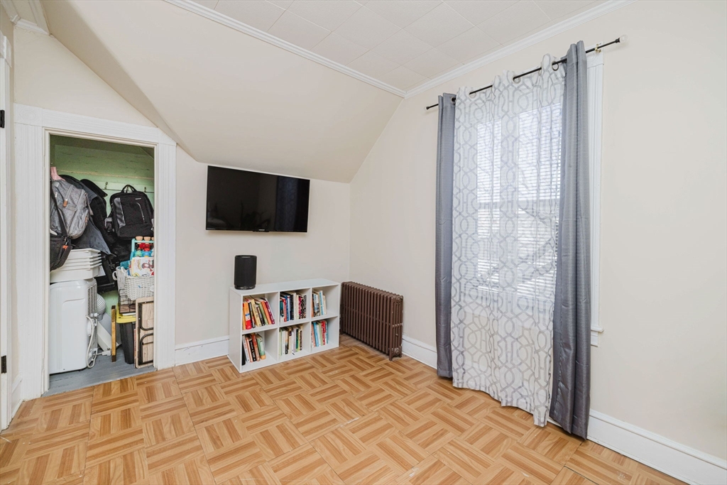 250 Nelson Street Fall River, MA 02721 - Photo 26 of 38