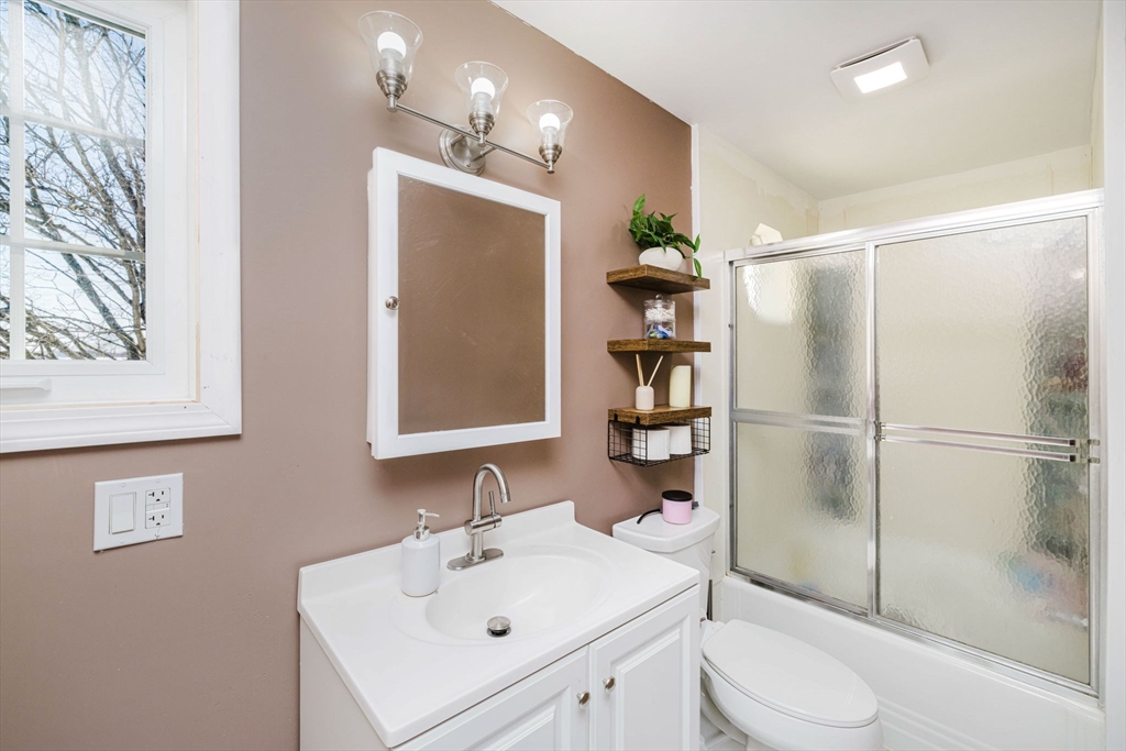 250 Nelson Street Fall River, MA 02721 - Photo 27 of 38