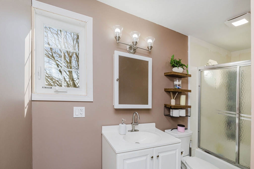 250 Nelson Street Fall River, MA 02721 - Photo 28 of 38