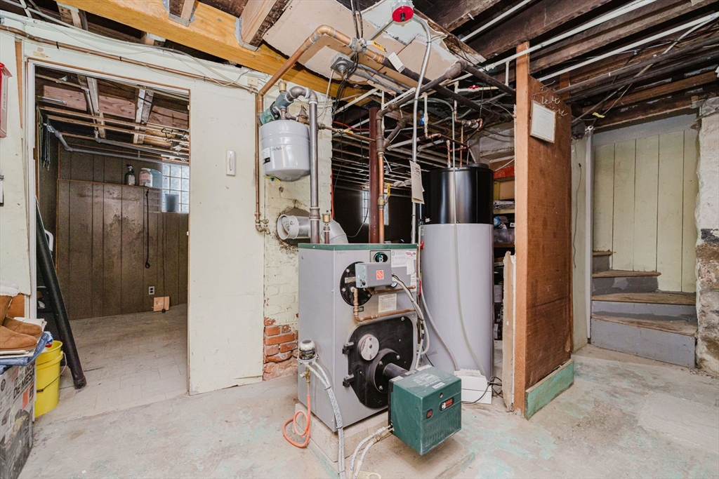 250 Nelson Street Fall River, MA 02721 - Photo 36 of 38