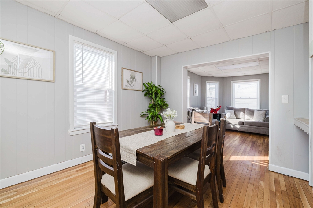 250 Nelson Street Fall River, MA 02721 - Photo 6 of 38