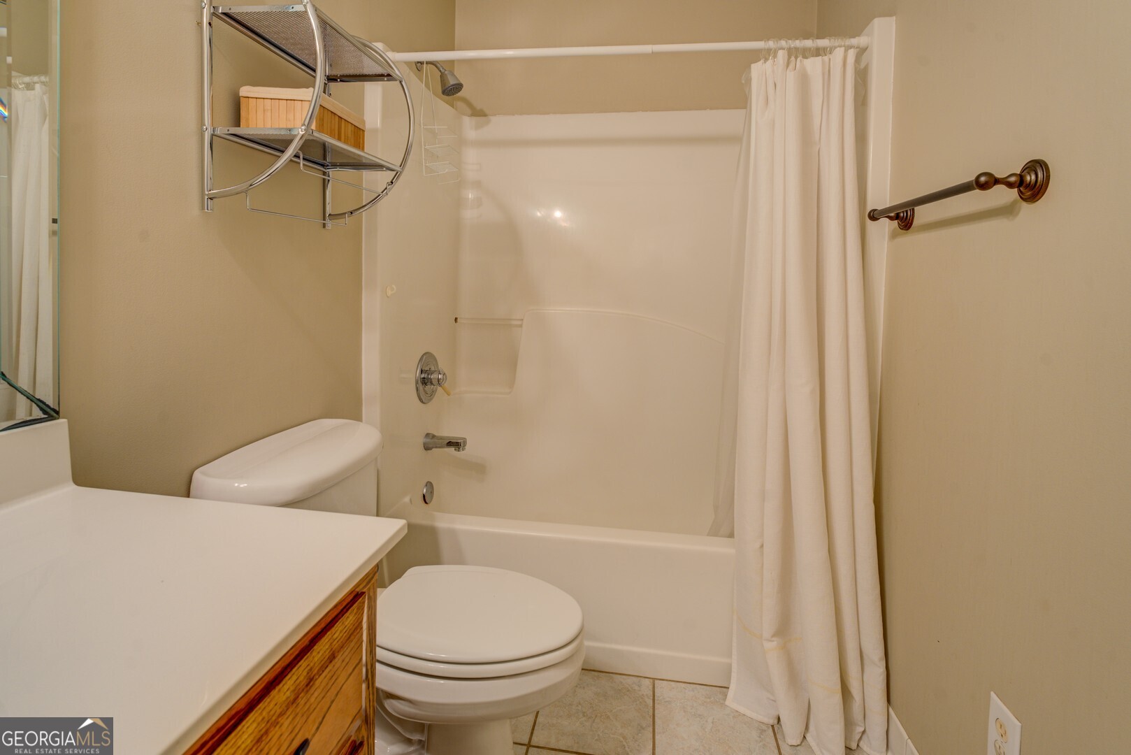 925 Highway 36 East Jackson, GA 30233 - Photo 45 of 90 a bathroom with a toilet and a shower