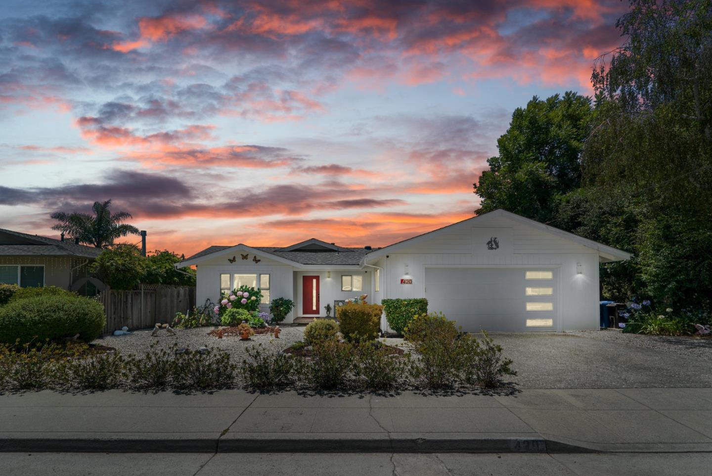 420 Roxas Street Santa Cruz, CA 95062 - Photo 3 of 3 Gallery Image 3
