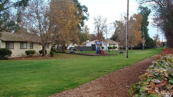 $415,000 | 743 Agnew Place, Santa Rosa, CA 95401