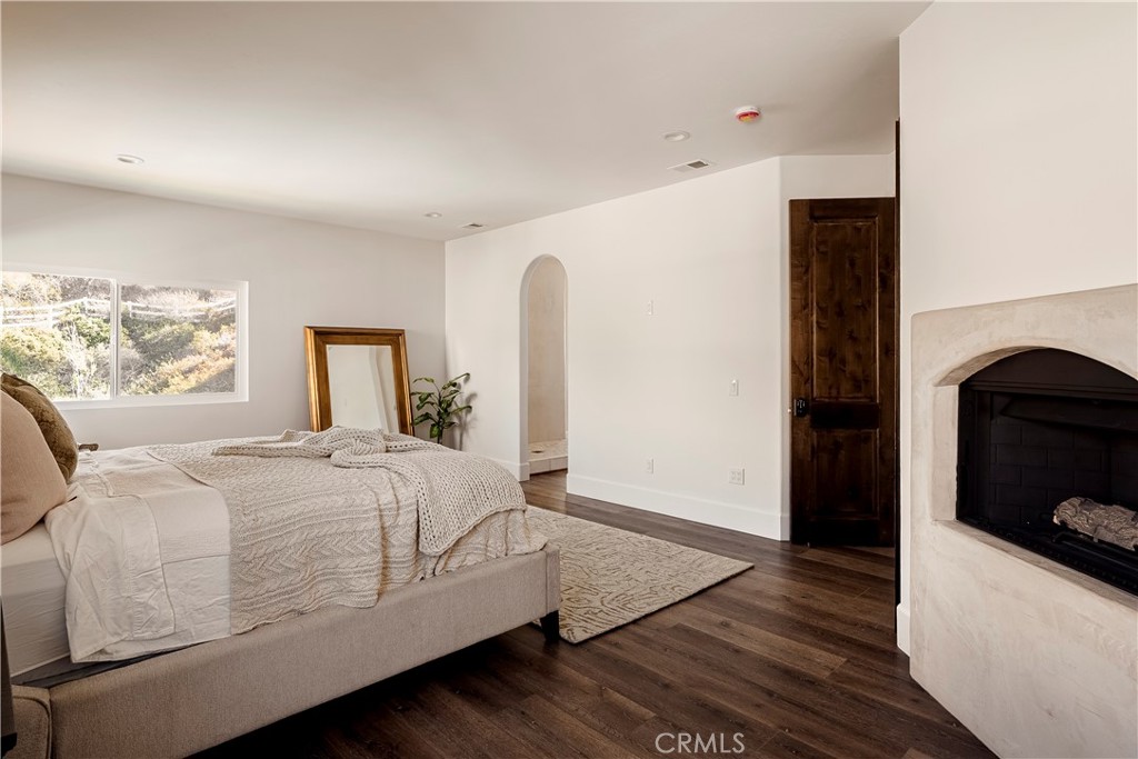 26868 Canyon End Road Canyon Country, CA 91387 - Photo 22 of 41 a bedroom with a bed and a window