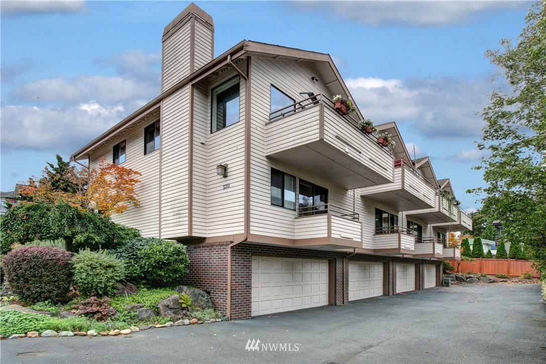 520 Walnut Street, Unit 2 Edmonds, WA 98020 - Photo 1 of 16 Gallery Image 1