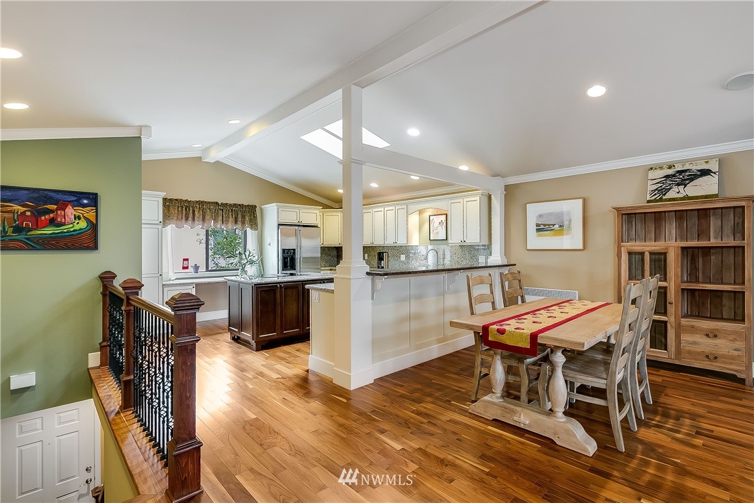 520 Walnut Street, Unit 2 Edmonds, WA 98020 - Photo 5 of 16 Gallery Image 5