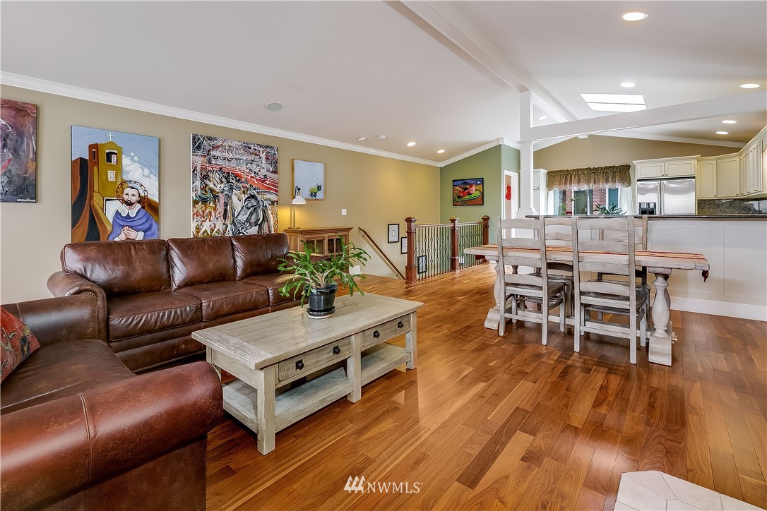 520 Walnut Street, Unit 2 Edmonds, WA 98020 - Photo 9 of 16 Gallery Image 9