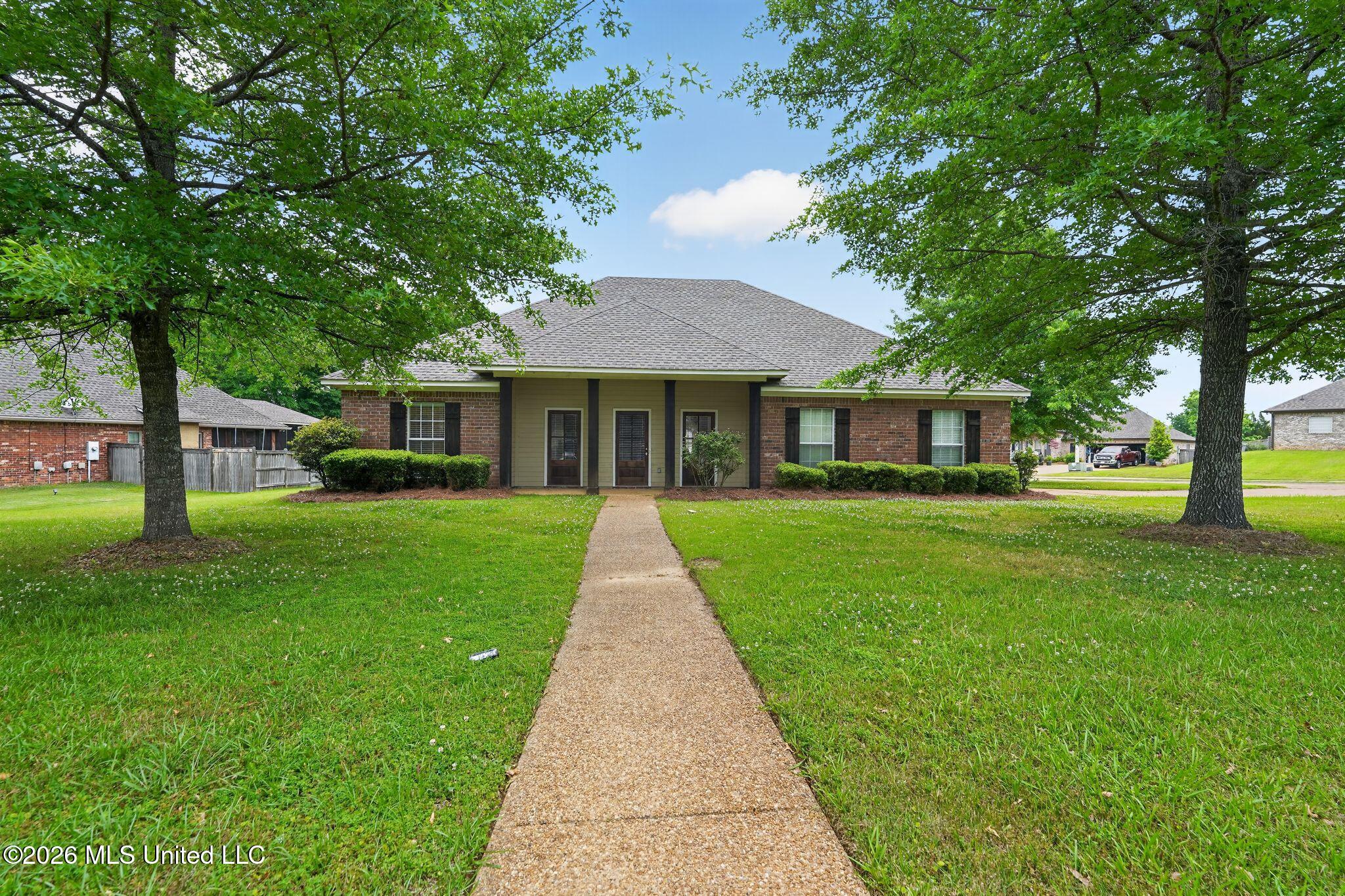 134 Providence Drive Madison, MS 39110 - Photo 1 of 43 05_134_Providence_Dr_Madison_MS_39110_US
