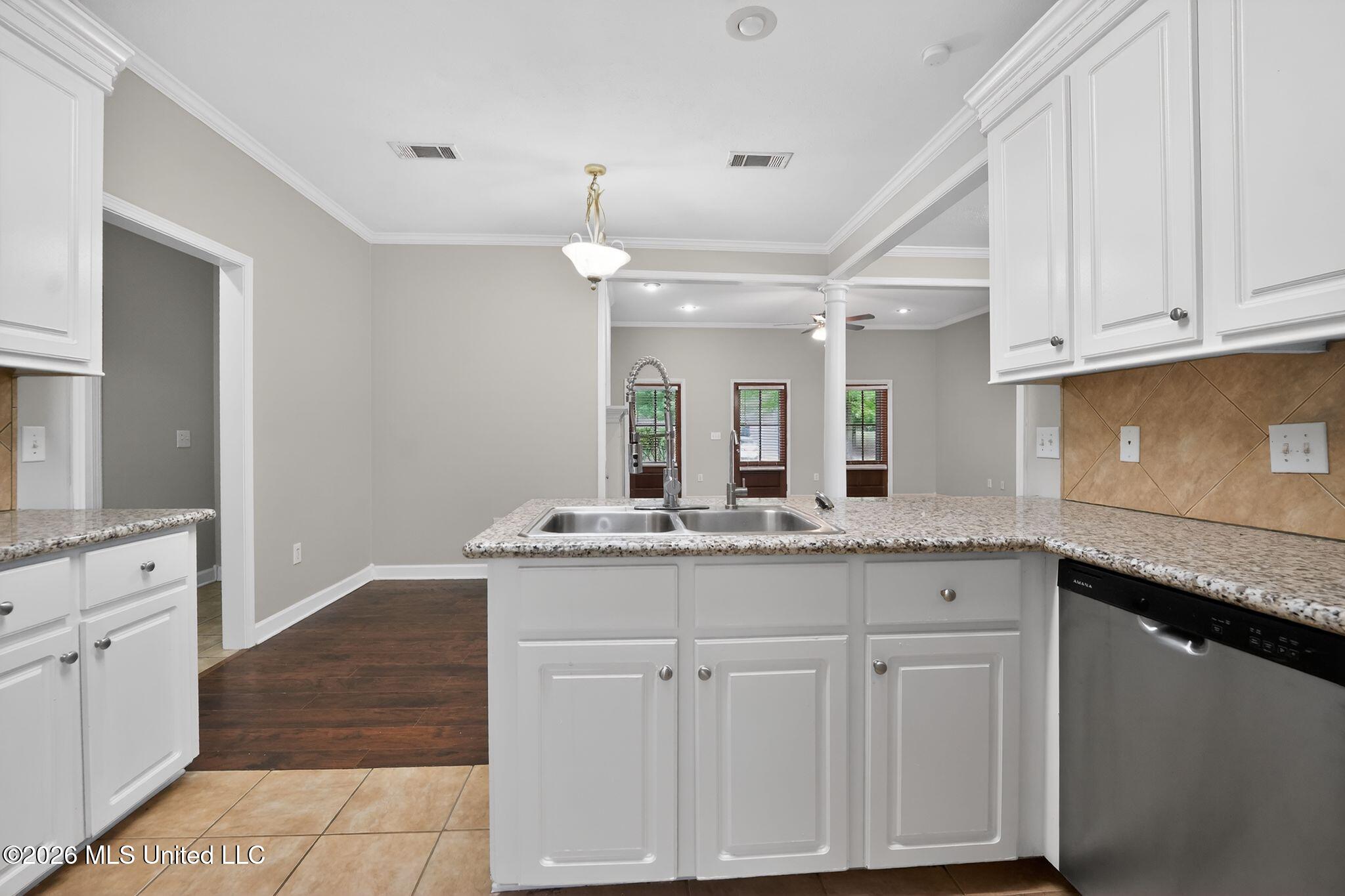 134 Providence Drive Madison, MS 39110 - Photo 25 of 43 28_134_Providence_Dr_Madison_MS_39110_US