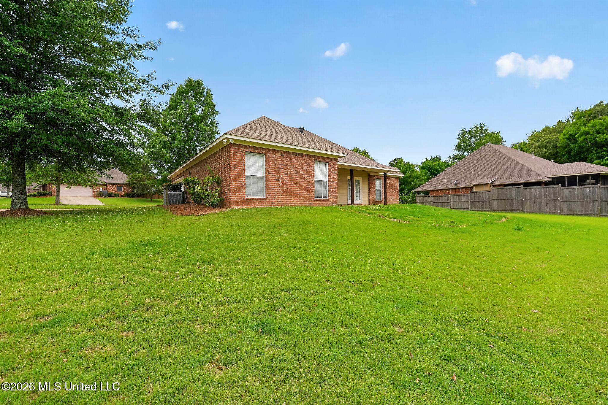 134 Providence Drive Madison, MS 39110 - Photo 42 of 43 03_134_Providence_Dr_Madison_MS_39110_US