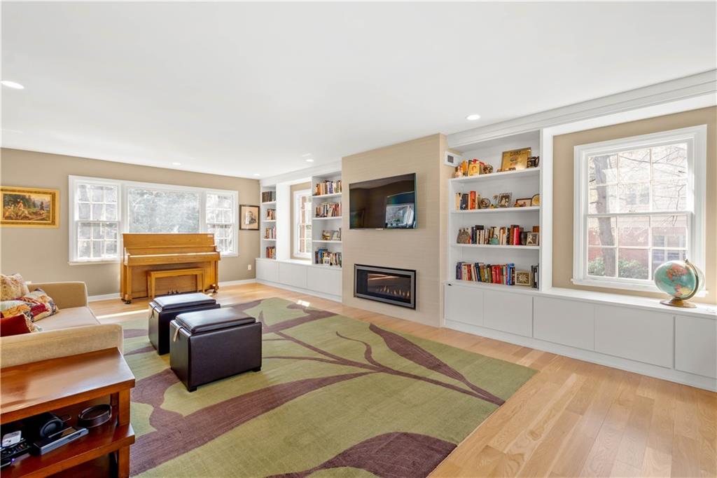 805 Elm Spring Road Pittsburgh, PA 15243 - Photo 11 of 25 Gallery Image 11