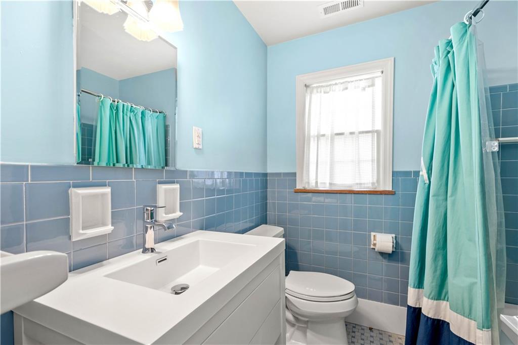 805 Elm Spring Road Pittsburgh, PA 15243 - Photo 15 of 25 Gallery Image 15