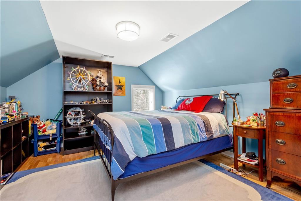 805 Elm Spring Road Pittsburgh, PA 15243 - Photo 19 of 25 Gallery Image 19