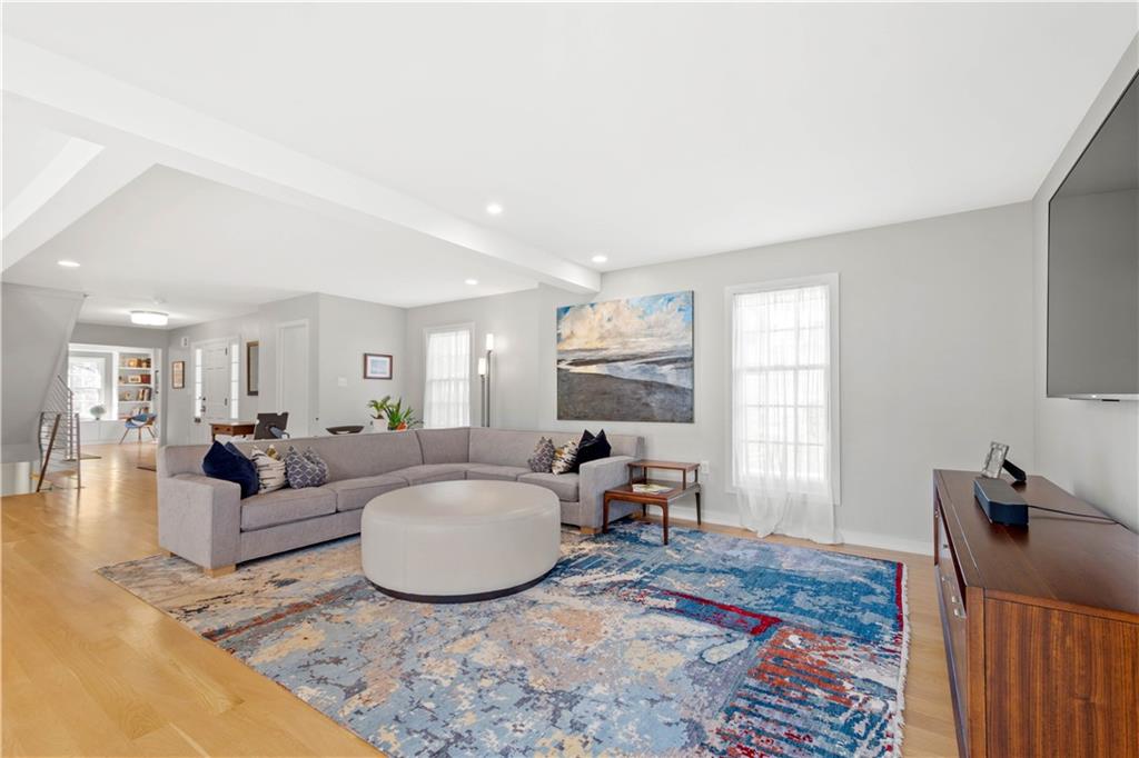 805 Elm Spring Road Pittsburgh, PA 15243 - Photo 3 of 25 Gallery Image 3