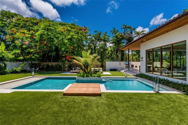 $57,490 | 864 Northeast 84th Street, Miami, FL 33138