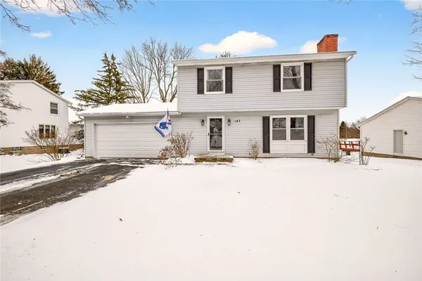 $219,900 | 147 Beacon Hills Drive South, Penfield, NY 14526