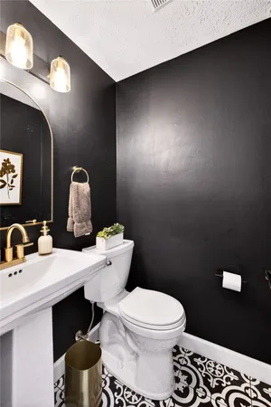 $219,900 | 147 Beacon Hills Drive South, Penfield, NY 14526