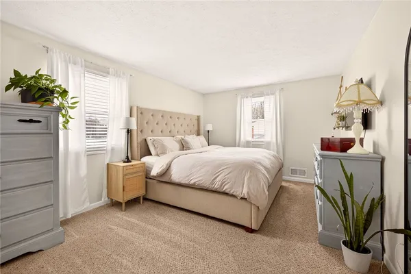 $219,900 | 147 Beacon Hills Drive South, Penfield, NY 14526