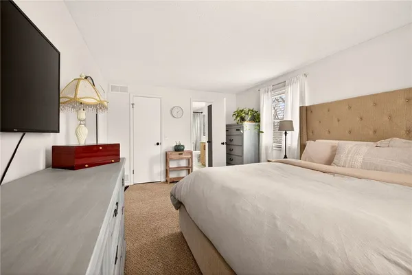 $219,900 | 147 Beacon Hills Drive South, Penfield, NY 14526