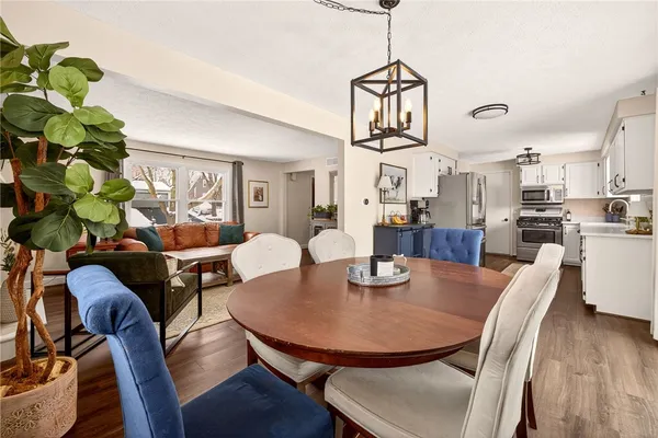 $219,900 | 147 Beacon Hills Drive South, Penfield, NY 14526