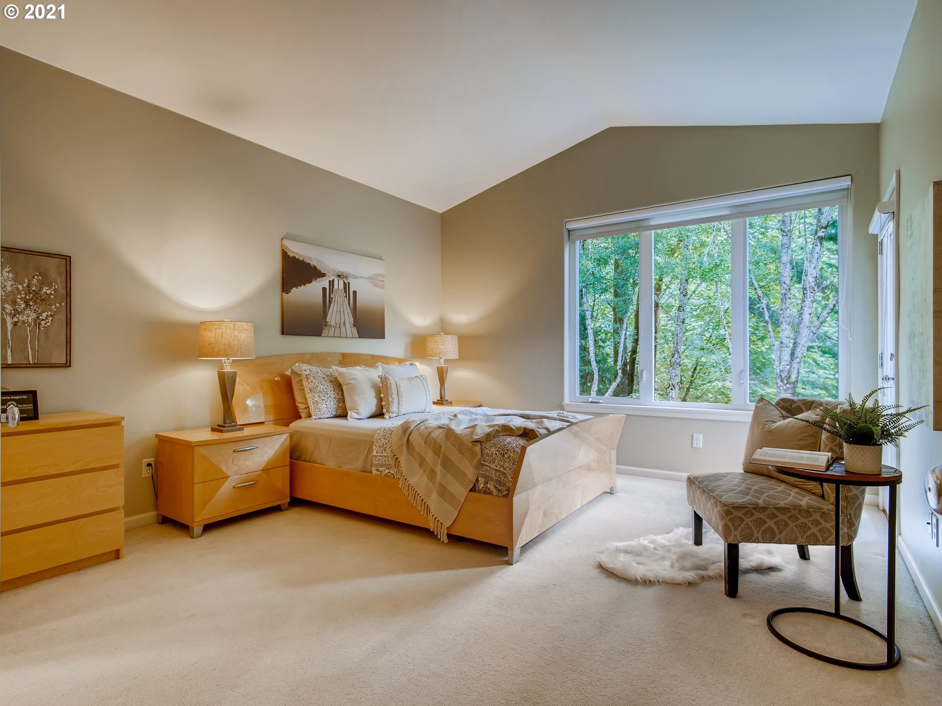 2526 Northwest Rhodes Lane Portland, OR 97229 - Photo 14 of 31 Gallery Image 14
