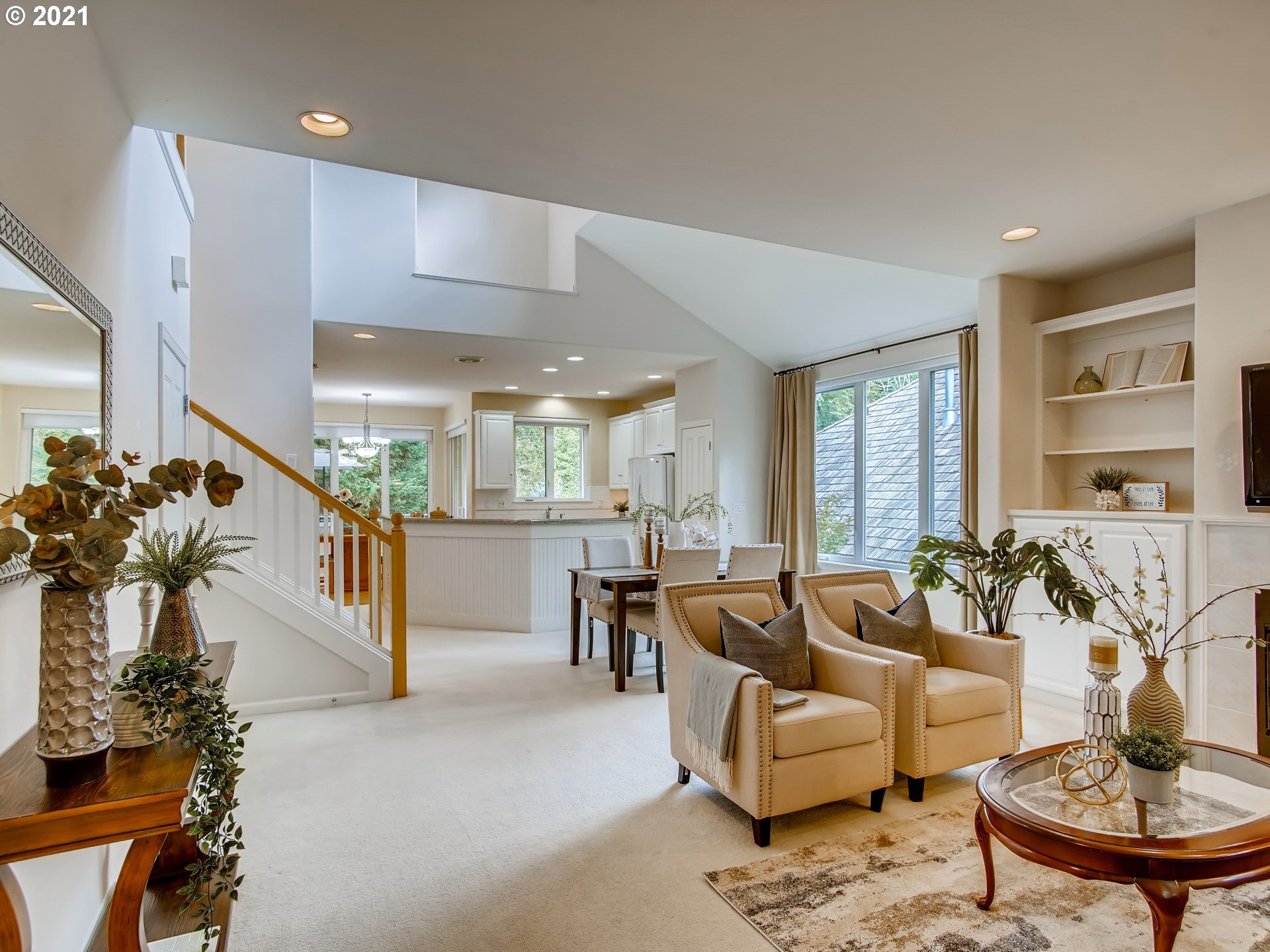 2526 Northwest Rhodes Lane Portland, OR 97229 - Photo 6 of 31 Gallery Image 6