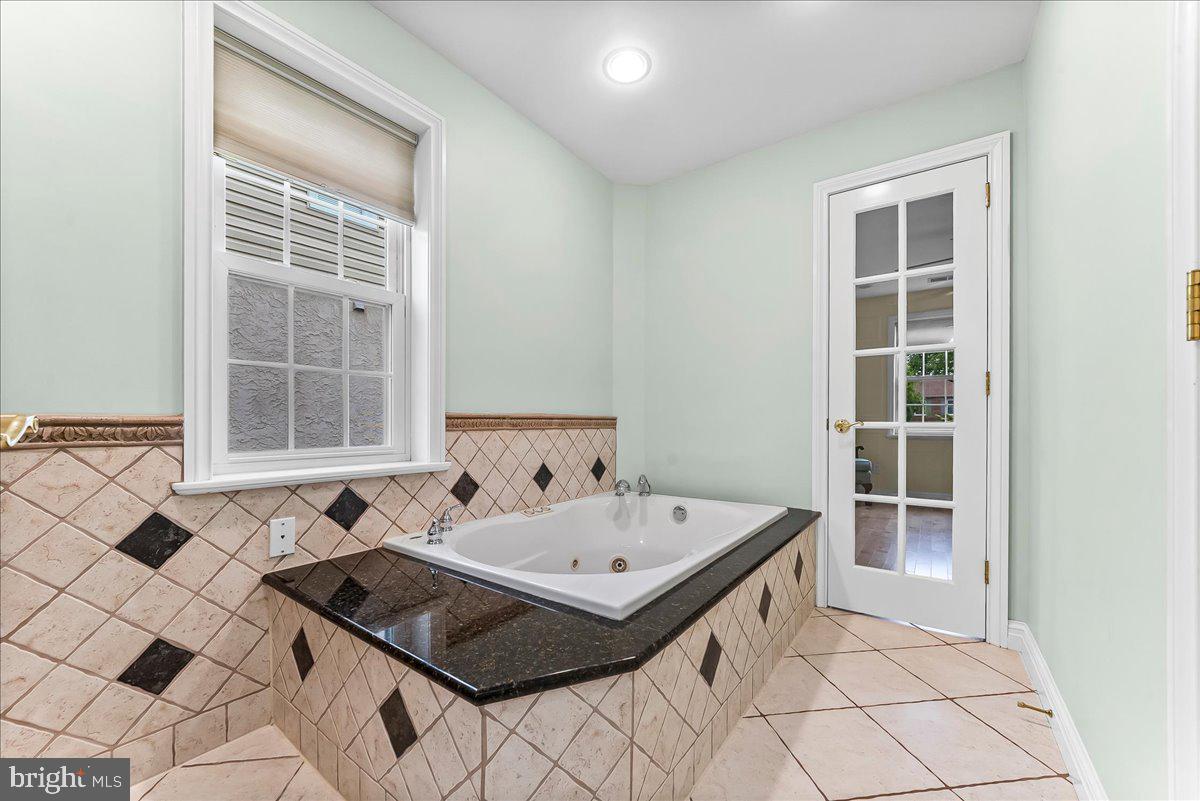 4110 Naamans Creek Road Upper Chichester, PA 19061 - Photo 20 of 39