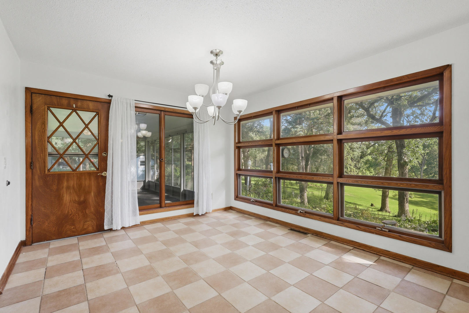 310 Woodlawn Road Long Grove, IA 52756 - Photo 17 of 34