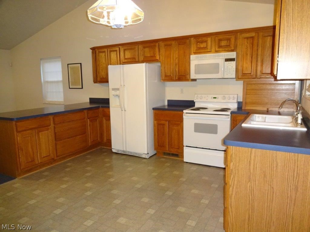 8297 Charleston Road Walton, WV 25286 - Photo 31 of 33