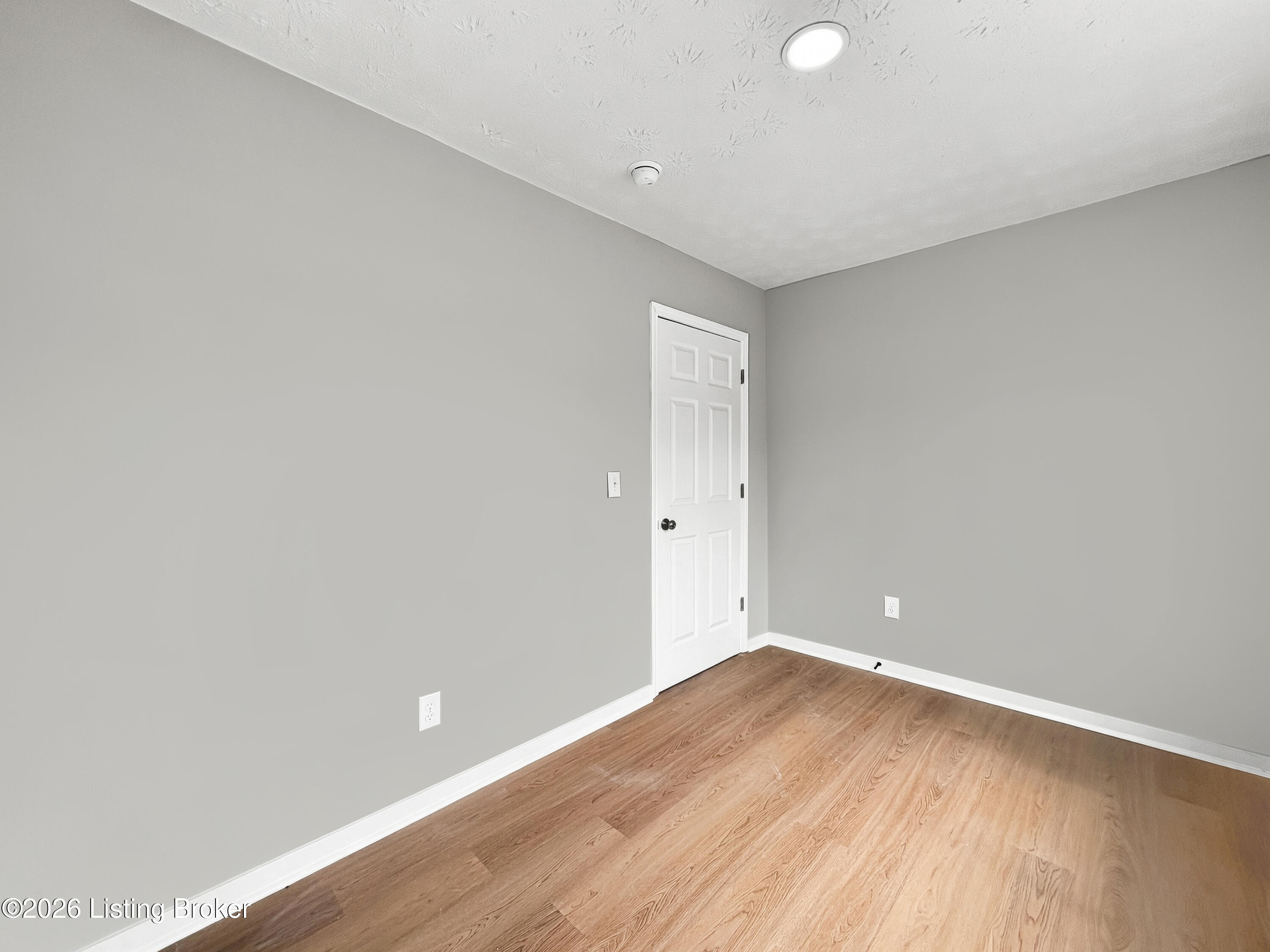411 Blackjack Road Radcliff, KY 40160 - Photo 8 of 54 025