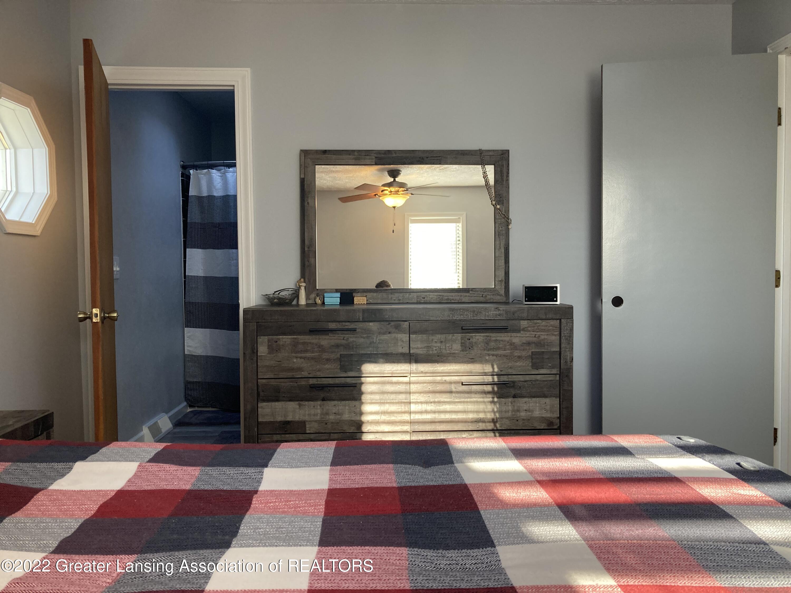 3707 Gale Road Eaton Rapids, MI 48827 - Photo 16 of 22 255EB022-2516-440A-81BF-9042A7317A0E