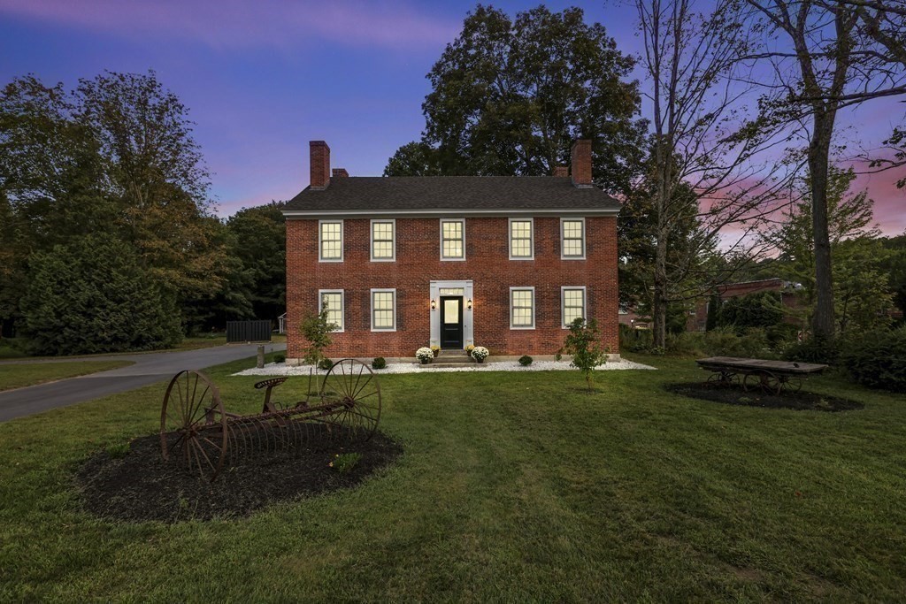 16 West Main Street, Groton, MA 01450 Compass