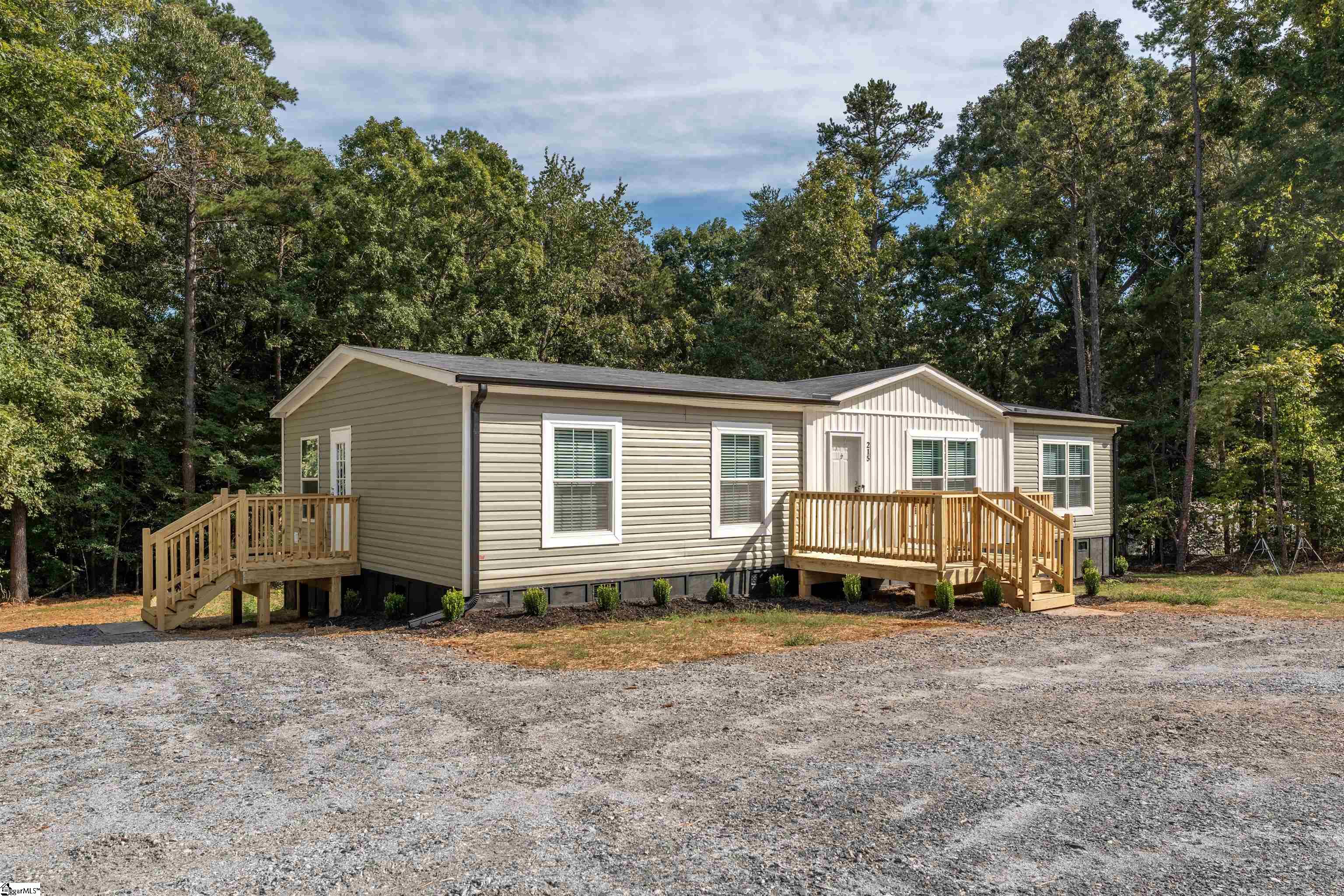 215 Ballard Road Honea Path, SC 29654 - Photo 3 of 26 Gallery Image 3