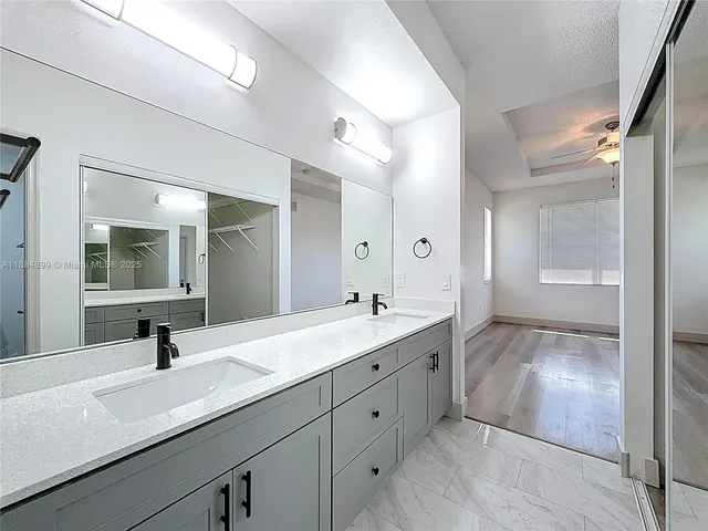 $2,350 | Palm Lake Condominiums, West Palm Beach, FL 33417