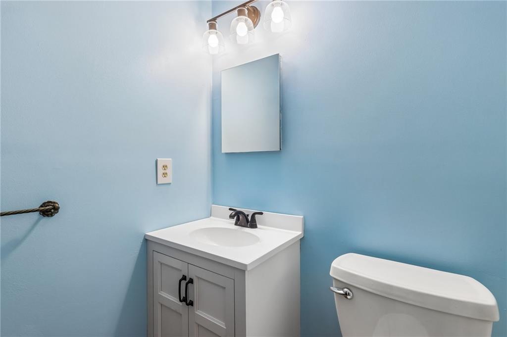 1112 Motor Street New Castle, PA 16101 - Photo 25 of 49 Ensuite bathroom in primary bedroom