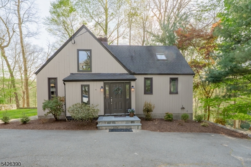 11 Ames Road Morristown, NJ 07960 - Photo 4 of 46