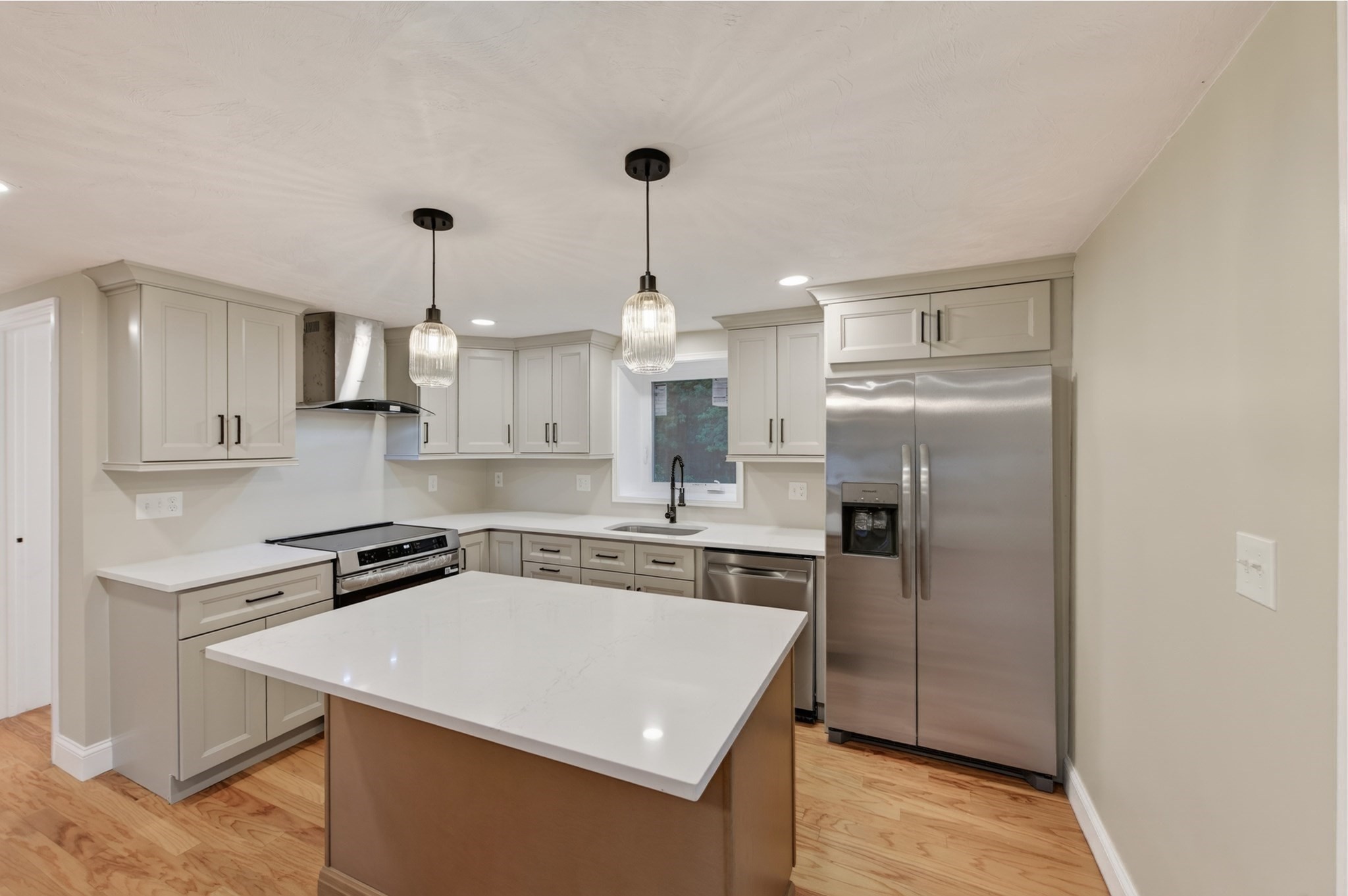 18 Elbridge Road Auburn, MA 01501 - Photo 12 of 33 Gallery Image 12