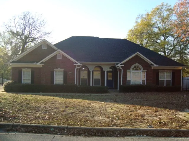 $2,000 | 1317 Boxwood Boulevard, Columbus, GA 31906