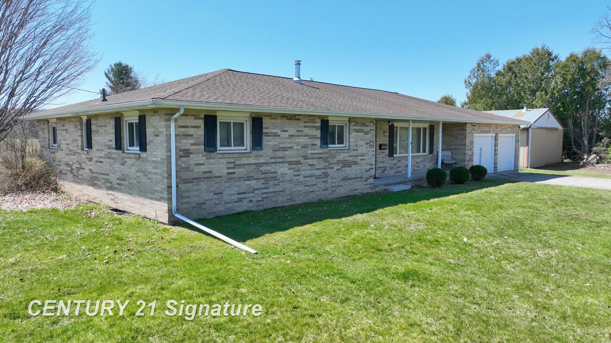 6415 Birch Run Road Millington, MI 48746 - Photo 3 of 48 50171320-417bacfc-4ad2-4c20-ae1a-b8e51976efc5.JPG