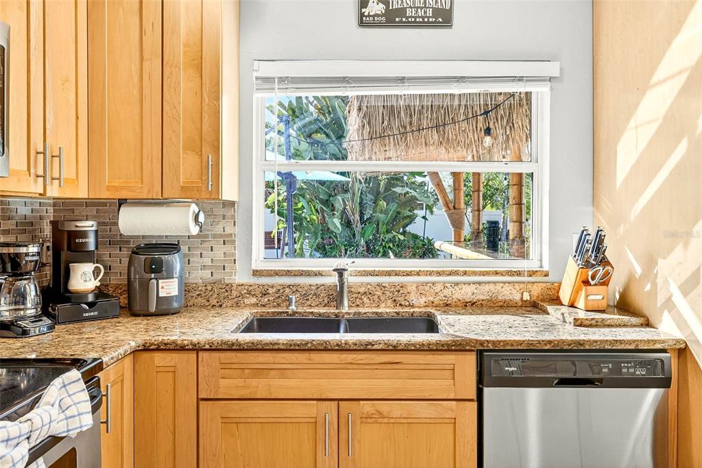 10050 84th Way Largo, FL 33777 - Photo 16 of 77