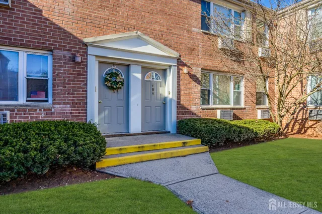 $175,000 | 14 York Drive, Unit 4B, Edison, NJ 08817