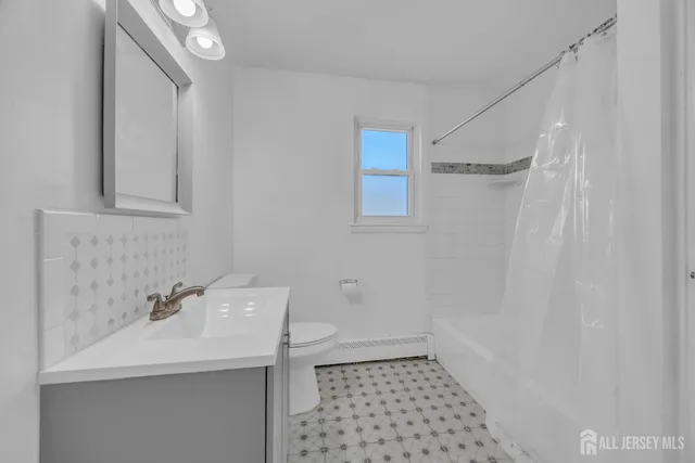 $175,000 | 14 York Drive, Unit 4B, Edison, NJ 08817