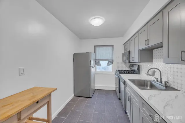 $175,000 | 14 York Drive, Unit 4B, Edison, NJ 08817