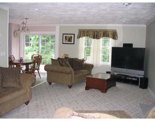 23 Lorine Road Attleboro, MA 02703 - Photo 4 of 15 Gallery Image 4