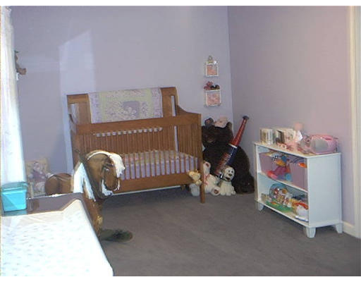 23 Lorine Road Attleboro, MA 02703 - Photo 5 of 15 Gallery Image 5