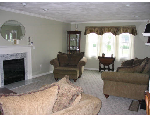23 Lorine Road Attleboro, MA 02703 - Photo 8 of 15 Gallery Image 8