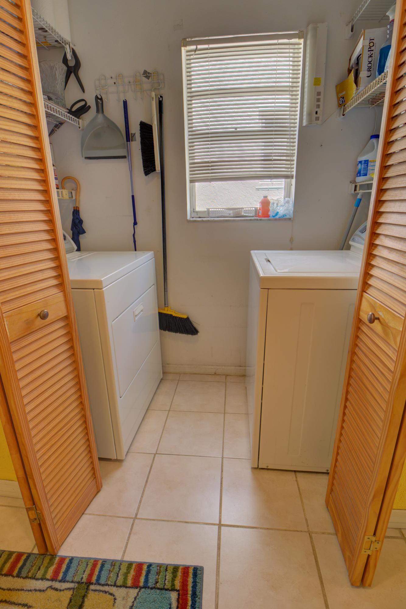 541 Northwest 54th Street Boca Raton, FL 33487 - Photo 18 of 19 laundry