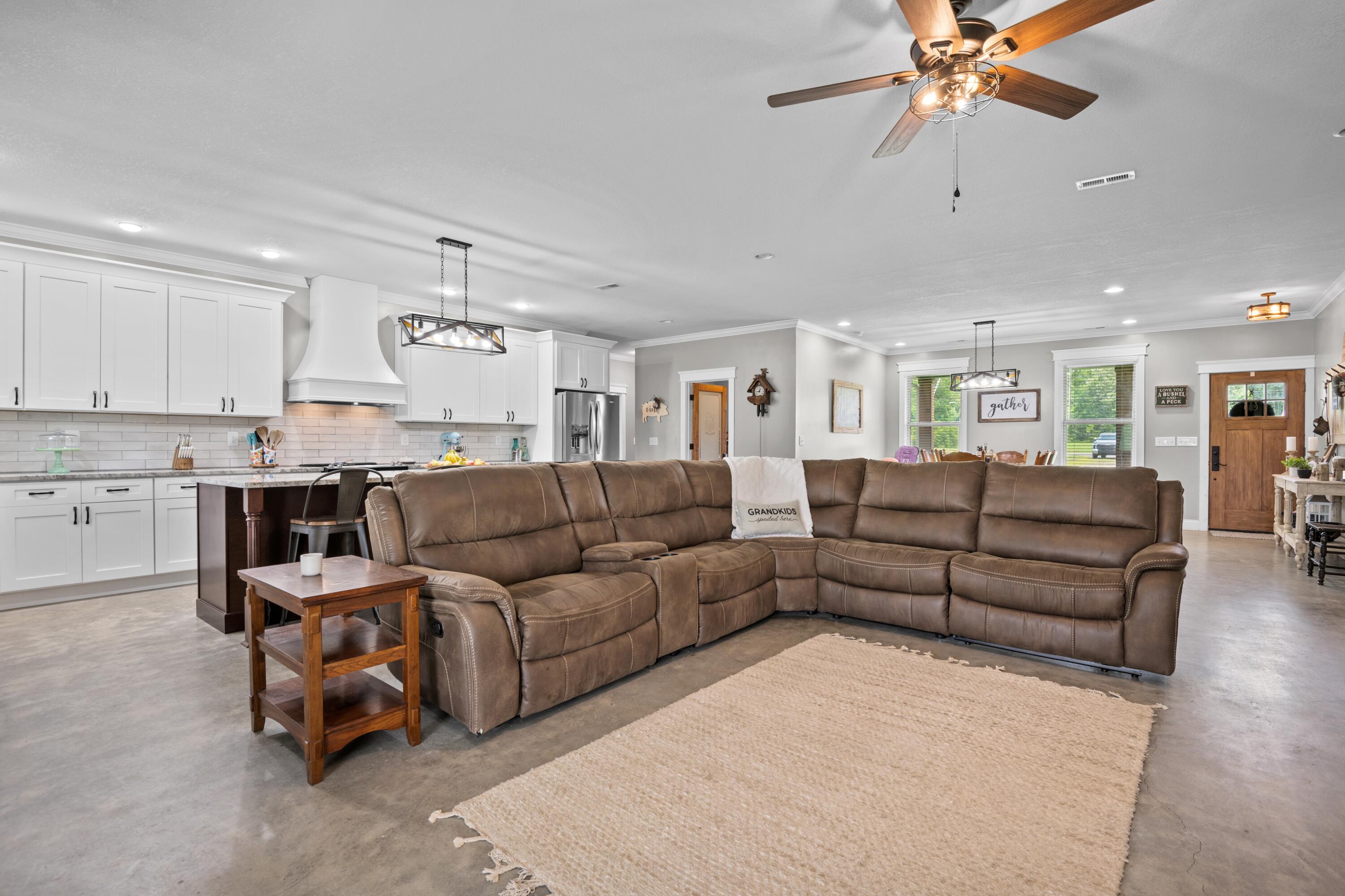 1421 Hancock Road Jasper, TN 37347 - Photo 5 of 36 KAE_6003